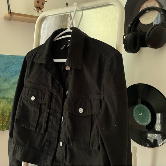 Black Cropped Jacket - Picture 2 of 6